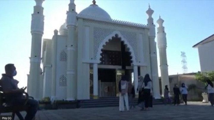 Jadi Altenatif Wisata, Taj Mahal di Gresik Ramai Dikunjungi