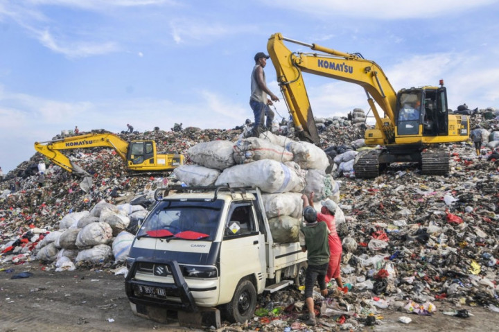 Sampah di Bantargebang Mencapai 2.142 Ton di Hari Pertama Lebaran