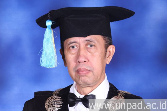 Guru besar Farmakologi Unpad Prof. Dr. Ahmad Muhtadi, M.S. Apt. Foto: Unpad/Humas