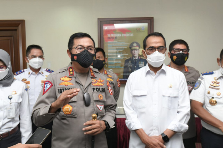 42 Ribu Kendaraan Menuju Tempat Wisata Diputarbalikkan