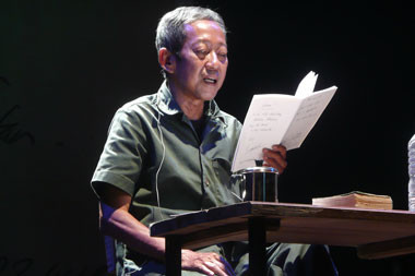 Sastrawan Teguh Esha Meninggal Dunia