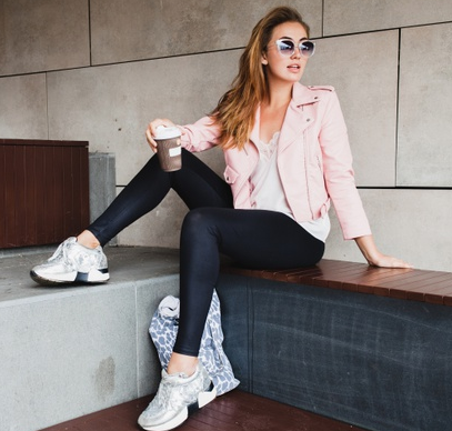 Wanita, Ini Tips Fashion untuk Kamu yang Bertubuh Tinggi