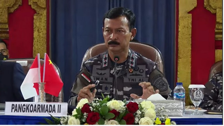 Kapal Tiongkok Berhasil Angkat Sekoci KRI Nanggala-402