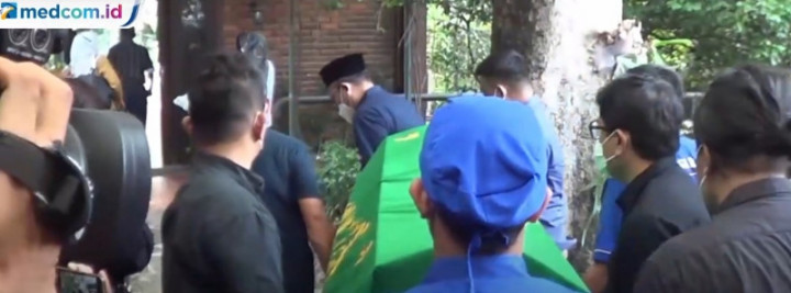 Wimar Witoelar Dimakamkan di TPU Tanah Kusir