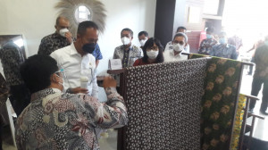 Menperin Minta Industri Batik Tetap Eksis di Tengah Pandemi