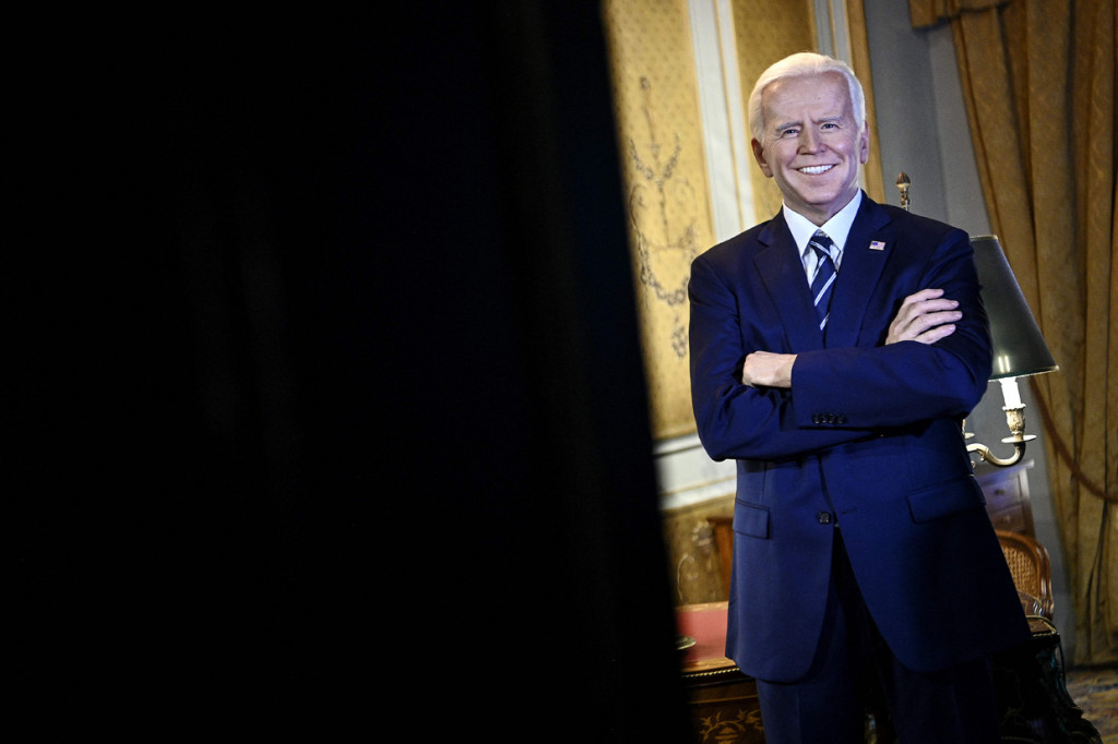 Potret Patung Lilin Joe Biden di Museum Grevin Prancis