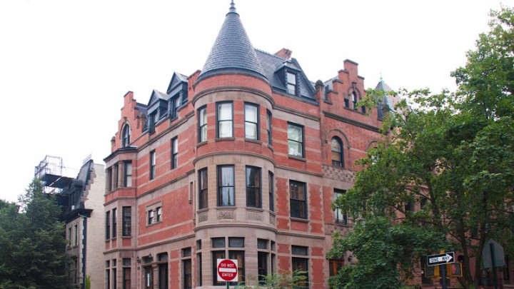 Rumah Bekas Syuting Film The Royal Tenenbaums Disewakan Rp287 Juta per Bulan