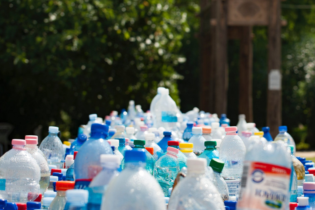 Butuh enam tahun untuk membangun pulau hotel dari botol plastik. (Ilustrasi/Pexels)