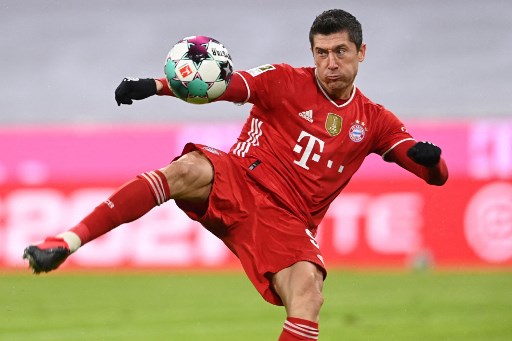 Lewandowski Ukir Sejarah saat Muenchen Tutup Musim dengan Membantai Augsburg
