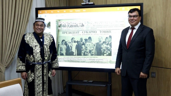 Gobel Menapak Jejak Sukarno di Uzbekistan