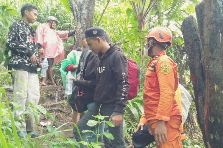Sempat Hilang Kontak, Empat Pendaki Gunung Gamalama Ditemukan