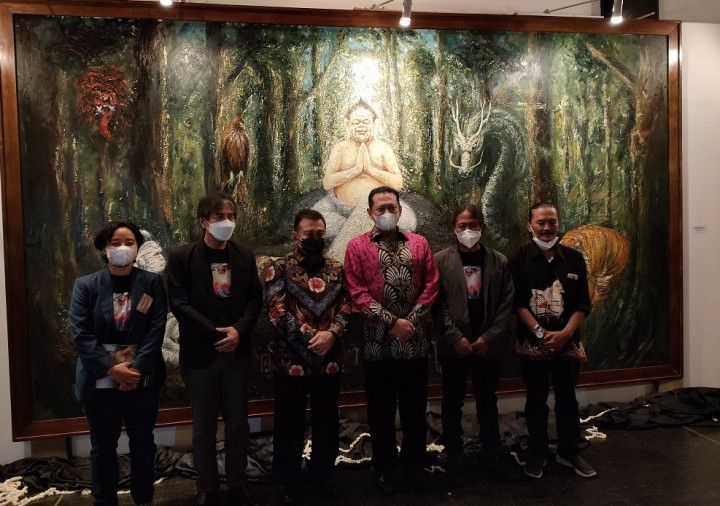 Puluhan Lukisan Semar Dipamerkan di Menteng