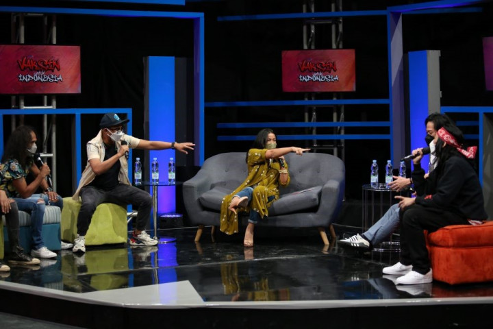 Keseruan Slank Bermain Tebak-tebakan dengan Nirina Zubir