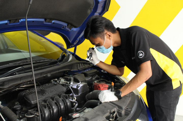 Mau Jual Mobil? Bisa Manfaatkan Pusat Pengecekan Mobil Bekas