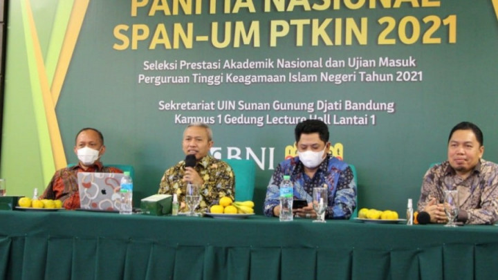 100.038 Calon Mahasiswa Berebut Kursi di PTKIN