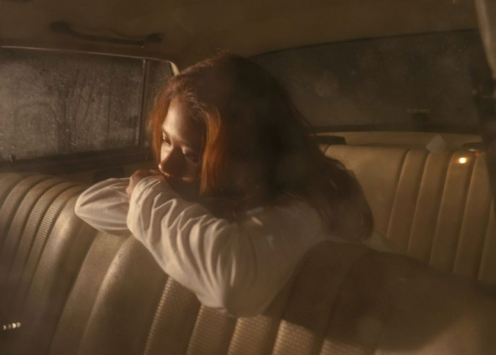 Pertaruhan Masa Lalu Nadin Amizah di Mini Album Kalah Bertaruh