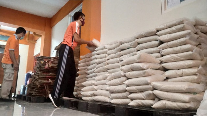 Permintaan Paket Banlog Warga Yang Isolasi Mandiri Naik Usai Lebaran