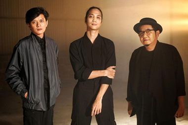 Vokalis Yovie & Nuno Keluar