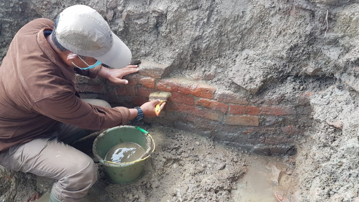 Arkeolog Temukan Situs Diduga Candi di Indramayu