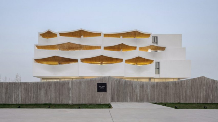 Desain Hotel Minimalis Serba Putih di Tiongkok