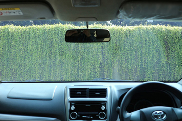 Cara Mudah Membersihkan Kacafilm Di Mobil