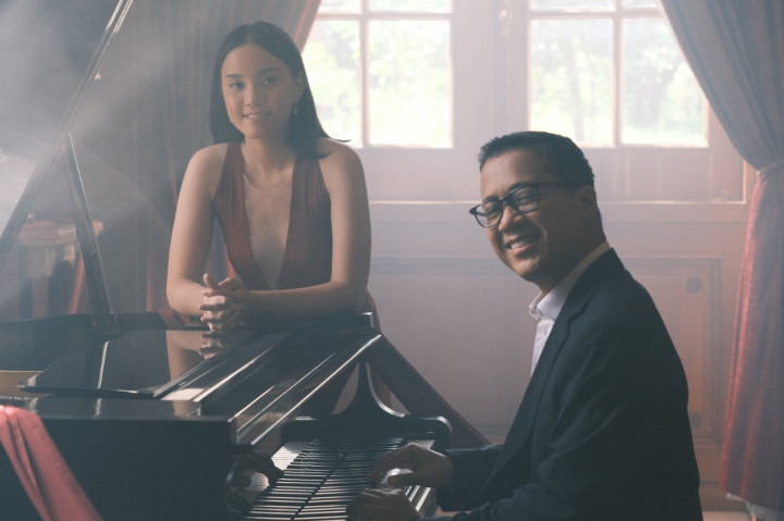 Amanda Fedora Bangga Kolaborasi dengan Andi Rianto