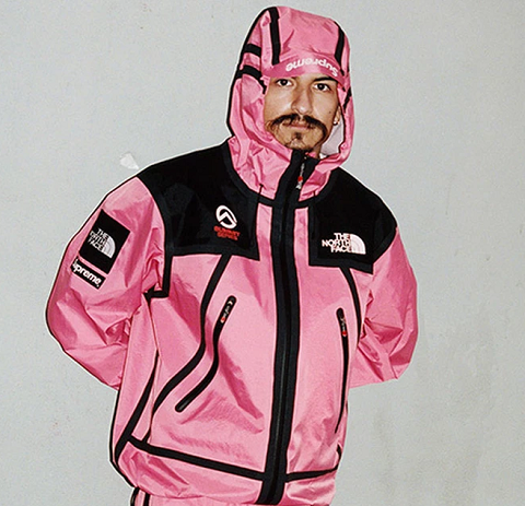 Supreme x The North Face Hadirkan Outwear Kece Serba Pink