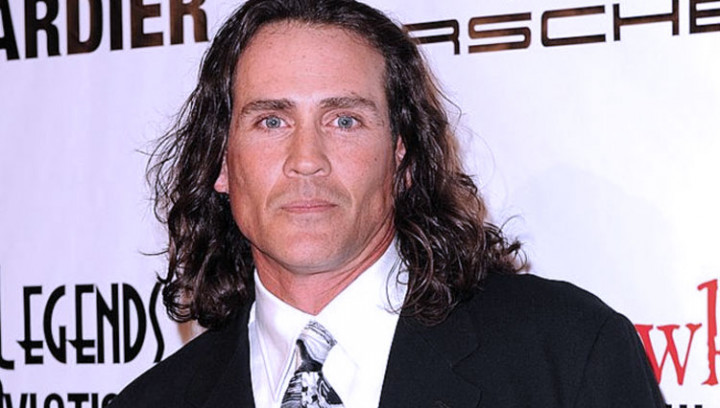 Pemeran Film Tarzan Meninggal Akibat Kecelakaan Pesawat