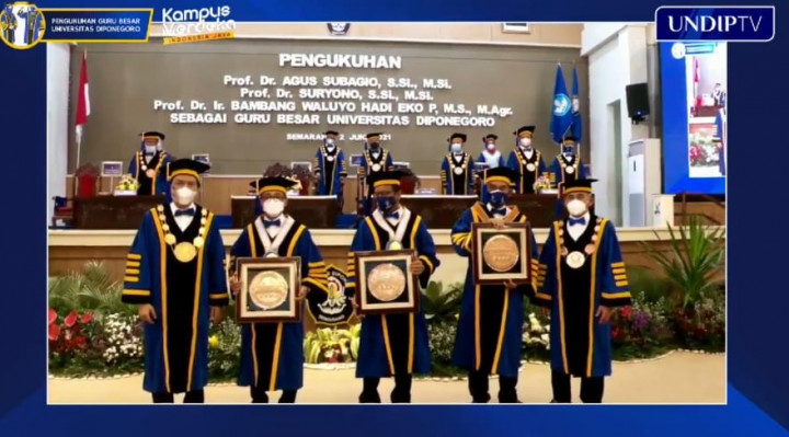 Rektor Undip Ingatkan para Guru Besar Hati-hati Menggunakan Medsos