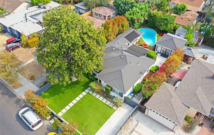 Chris Pine 'Wonder Women' Beli Rumah Baru Seharga Rp20 Miliar