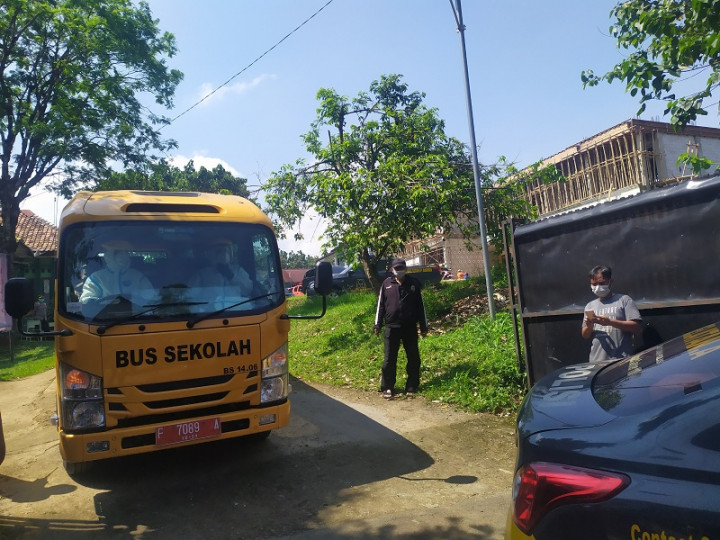 33 Santri Positif Covid-19 di Bogor Dievakuasi ke Pusat Isolasi di Ciawi