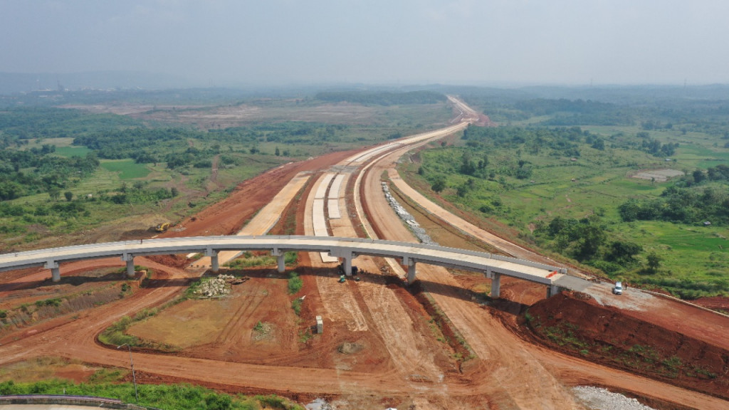 Pembebasan Lahan Tol Jakarta-Cikampek II Baru 51% - Medcom.id