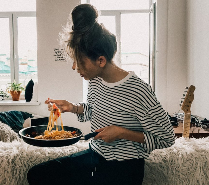 Hindari Makanan dan Minuman yang Bisa Bikin Kamu Pikun