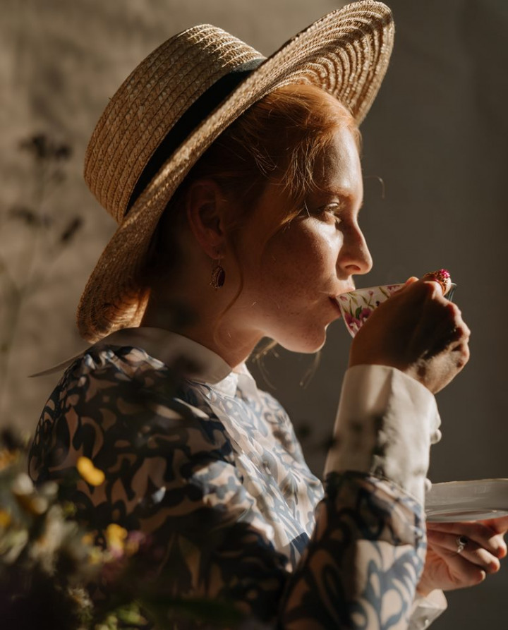 6 Alasan Kamu Perlu Lebih Sering Minum Teh Serai