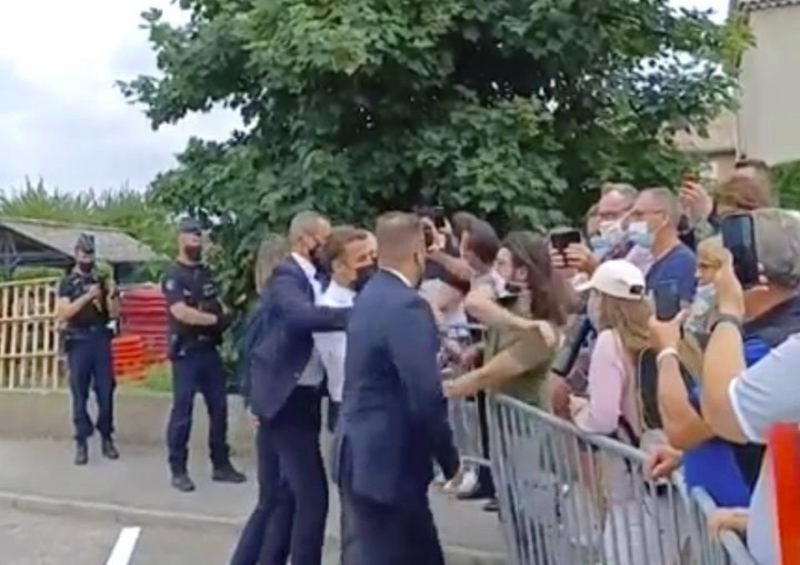 Tampar Presiden Macron di Depan Umum, Ini Kalimat yang Dilontarkan Pelaku