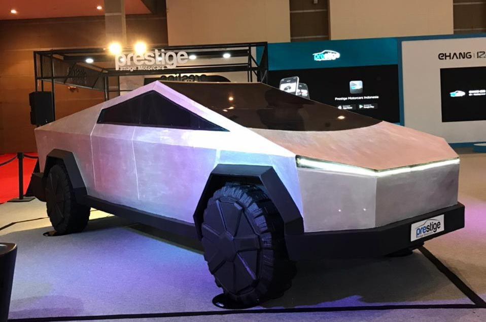 Replika Tesla Cybertruck. Medcom.id/Ekawan Raharja