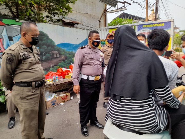 <i>Tracing</i> Klaster Gandasari Tangerang, 13 Warga Reaktif Covid-19