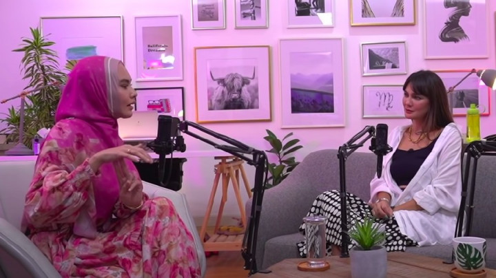 Luna Maya Dianggap Tersinggung Ditanya Kapan Nikah, Kartika Putri Minta Maaf