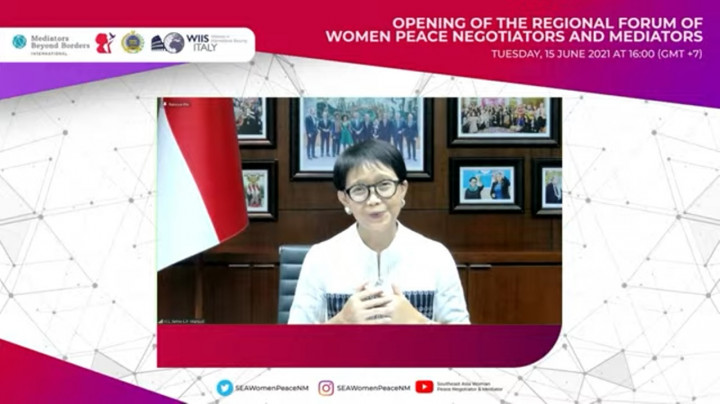 Menlu Retno: Perempuan Harus Lebih Dilibatkan dalam Negosiasi Perdamaian