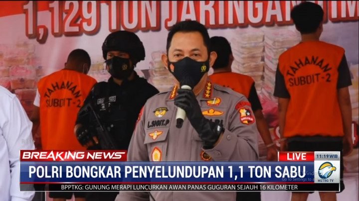 Ada Aplikasi, Kapolri Tetap Layani Aduan Masyarakat Via WhatsApp