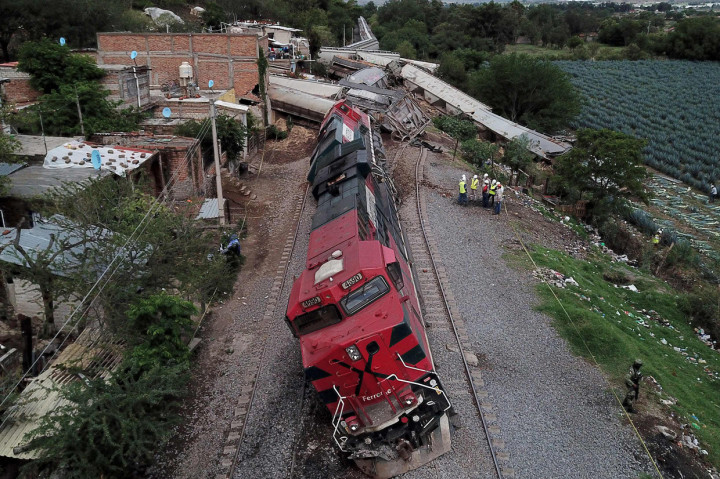 Kereta Barang Tergelincir Hantam Rumah Warga di Meksiko, 1 Meninggal dan 3 Terluka