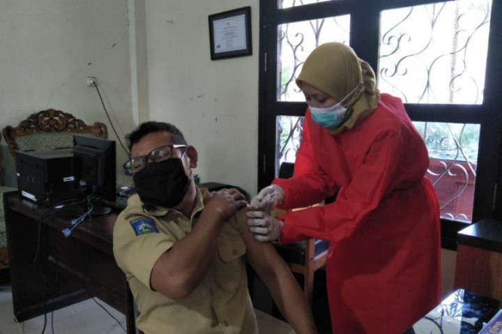 815 Guru di Mataram Belum Divaksin Covid-19