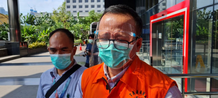 Edhy Bantah Berbelanja di Amerika Pakai Uang Suap