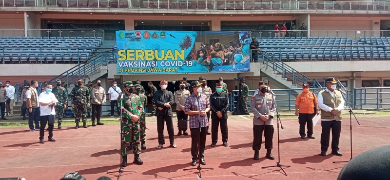 Kapolri Jenderal Listyo Sigit Prabowo di Stadion GBLA Bandung, Jabar. MEdcom.id/P Aditya Prakasa