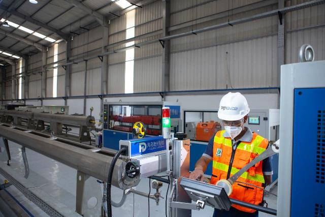 Hemat Biaya Bangun Jargas, Anak Usaha PGN Lahirkan Pabrik Pipa