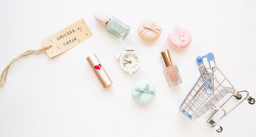 Biasanya, official store produk skincare selalu menyediakan layanan konsultasi dengan ahli kecantikan melalui Customer Service seller di aplikasi. (Foto: Ilustrasi. Dok. Freepik.com)