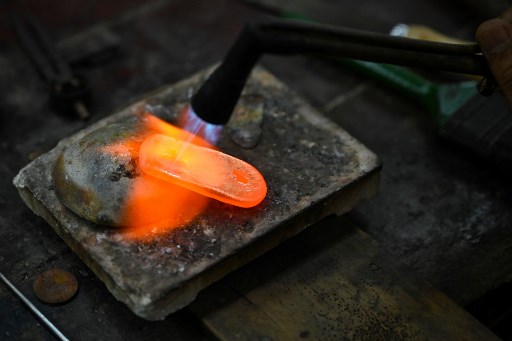 Seluk Beluk Impor Emas untuk Bahan Baku