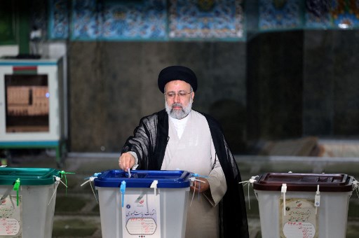 Anak Didik Ayatollah Ali Khamenei Paling Dijagokan dalam Pilpres Iran