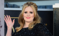 Adele Sebut Album Barunya Sebagai Surat Untuk Sang Buah Hati<script async src=