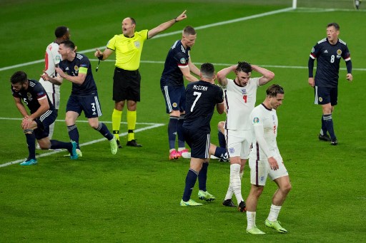 <i>Update</i> Klasemen Grup D Euro 2020: Ceko dan Inggris Sengit